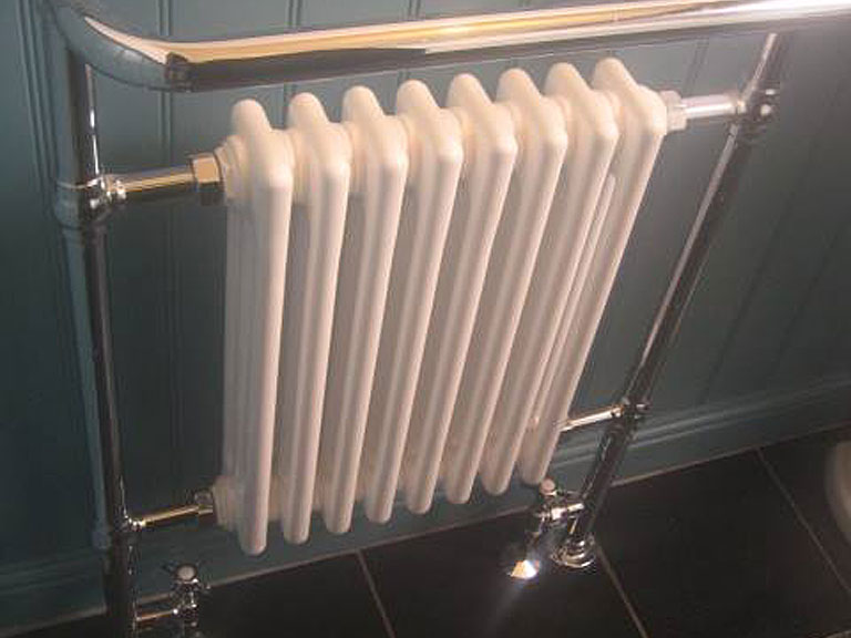 Edwardian Style Bathroom Rugby Towel Rail